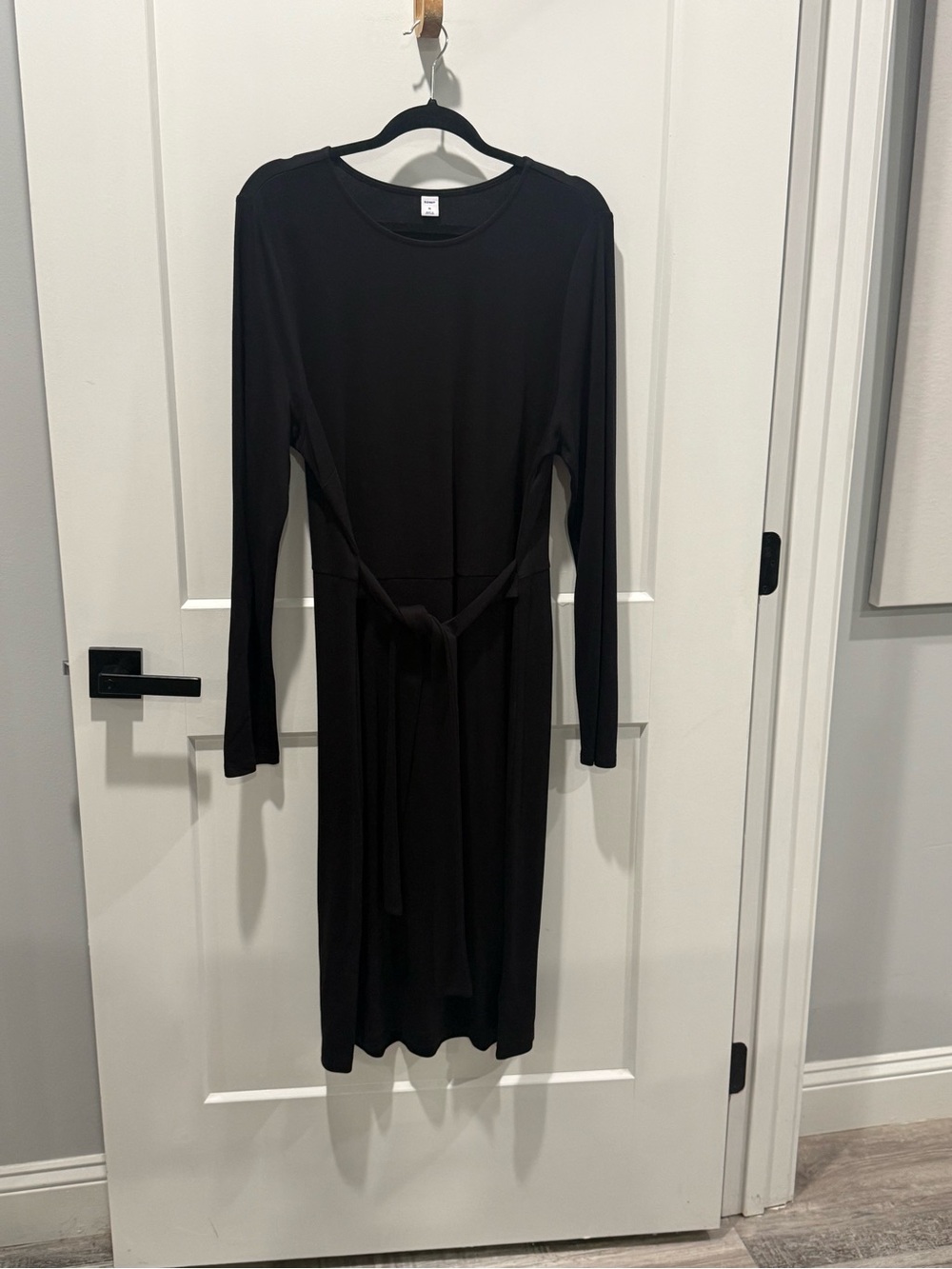 Old Navy Black Dress With Tie long Sleeve